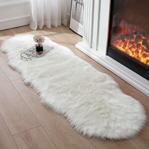 Faux Fur Rug for Bedroom, Fluffy Runner Rugs Soft Sheepskin Rug Sofa Couch Seat Cushion, 2x6ft White Plush Area Rug Shag Rugs Floor Carpets for Nursery Bedside, Cute Shaggy Fuzzy Home Decor